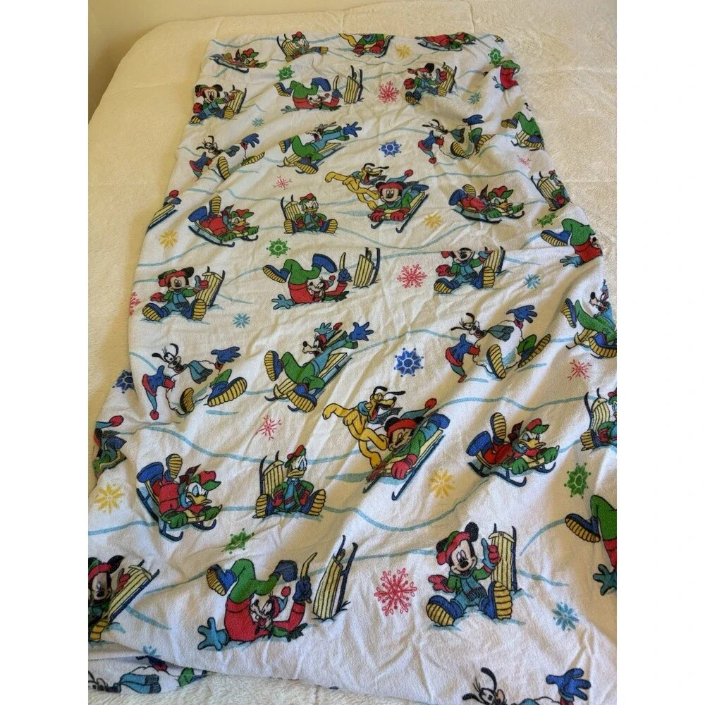 VTG 90s Disney Mickey Mouse Twin Flannel Sheet Set Winter Pluto Donald 3 piece
